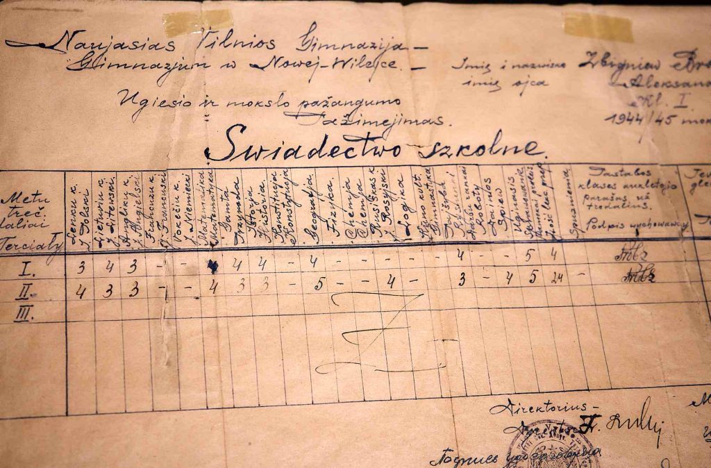 Stare świadectwa szkolne