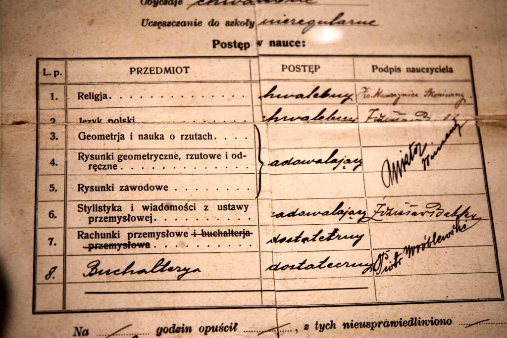 Stare świadectwa szkolne